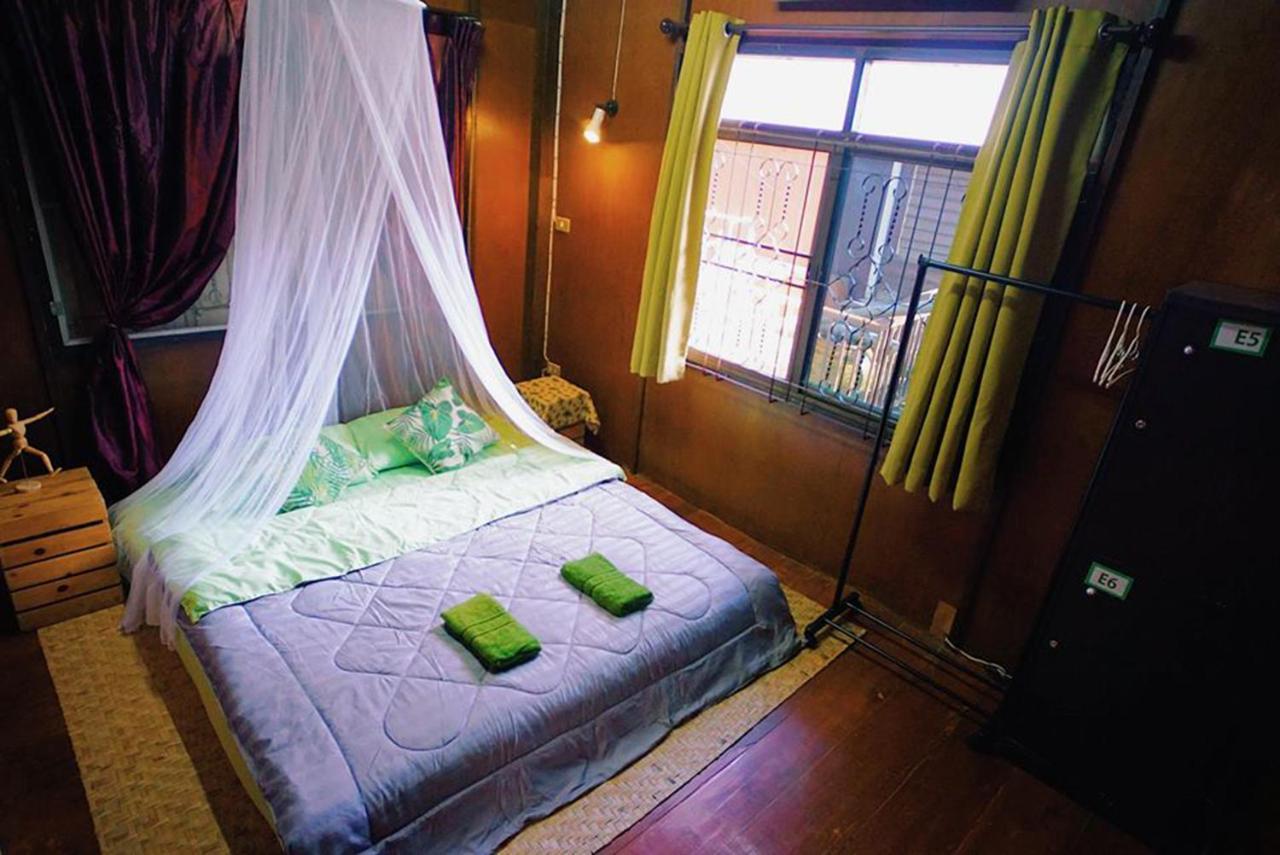 Oh My Bed Chiang Mai Hostel Екстериор снимка